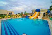 Bazén v ubytování Karya Family Resort Hotel All Inclusive nebo v jeho okolí