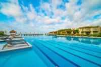 Bazén v ubytování Karya Family Resort Hotel All Inclusive nebo v jeho okolí