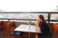 Huéspedes de Front One HK Resort Simpang Lima