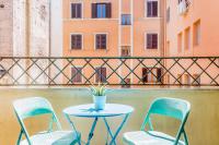 Bazén v ubytovaní BBHOME Comfort apartment near Colosseum alebo v jeho blízkosti