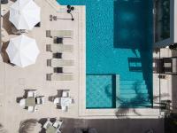 Sapphire Blue Suitesの敷地内または近くにあるプール