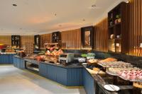 Mad på resortet eller i nærheden