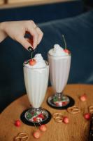 Jídlo v hotelu nebo okolí