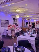 Εστιατόριο ή άλλο μέρος για φαγητό στο TOUR EIFFEL HoTEL BENIN