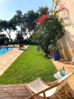 Basen w obiekcie La Californienne lub w pobliżu