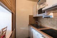 Kuchnia lub aneks kuchenny w obiekcie Résidence Prariond A - Studio pour 4 personnes au Val Claret MAE-7674