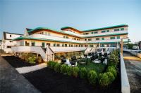 El edificio en el que está el hotel