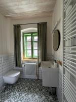 Koupelna v ubytování Apartmány Hodňov 17