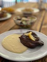 Еда / где поесть недалеко от виллы