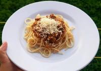 ホテルの敷地内または近くでの食事または食べ物