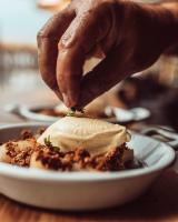 Jídlo v hotelu nebo okolí