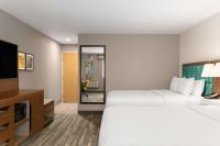 Hampton Inn Spokane Airportにあるベッド