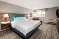 Hampton Inn Spokane Airportにあるベッド