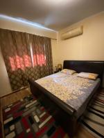 Postel nebo postele na pokoji v ubytování Furnished apartment for rent in sheikh zayed