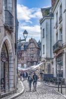 Widok na miasto Tours z tego apartamentu