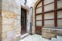 Fasada lub wejście do obiektu Appartement tout confort Vieux Tours avec parking privé 4p