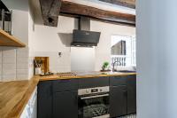 Kuchnia lub aneks kuchenny w obiekcie Appartement tout confort Vieux Tours avec parking privé 4p