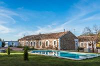 Piscina en o cerca de Balneario Aguas de Villaharta