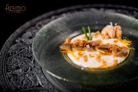 Comida en o cerca of this country house