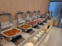 Jídlo v hotelu nebo okolí