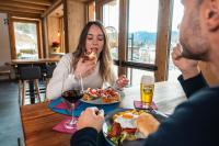 Jídlo v hotelu nebo okolí