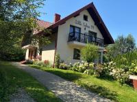 Vonkajšia záhrada v ubytovaní Willa Solina144