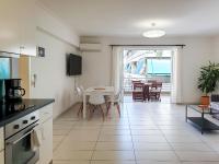 Kuchyňa alebo kuchynka v ubytovaní KYMA Apartments - Athens Acropolis 13