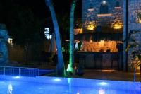 Bazén v ubytování Five Diamonds Hotels nebo v jeho okolí