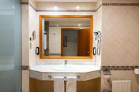 A bathroom at Hotel IPV Palace & Spa - Adults Recommended