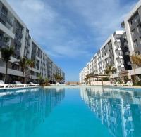 Bazén v ubytování Fanadir Bay Resort & Aqua Escape nebo v jeho okolí