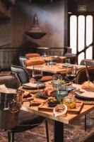 Jídlo v aparthotelu nebo okolí