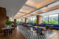 Posezení v ubytování Intercity Hotel Guangzhou South Railway Station - Free Minibar including Erdinger Weissbier