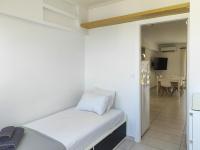 Posteľ alebo postele v izbe v ubytovaní KYMA Apartments - Athens Acropolis 14