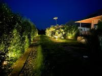 Jawai's Wildness Lodgeにある庭