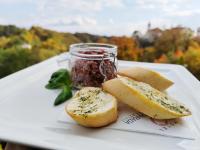 Jídlo v hotelu nebo okolí