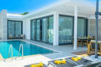 Bazén v ubytování Villa Romeo With Private Pool nebo v jeho okolí