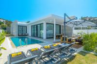 Bazén v ubytování Villa Romeo With Private Pool nebo v jeho okolí