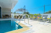 Bazén v ubytování Villa Romeo With Private Pool nebo v jeho okolí