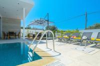 Bazén v ubytování Villa Romeo With Private Pool nebo v jeho okolí