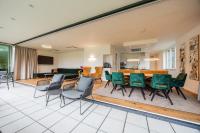 Kuchnia lub aneks kuchenny w obiekcie Ferienwohnungen Karlingerhof am See