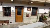The building in which a vendégházakat is located