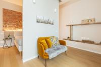 A seating area at Raffinato e stylish monolocale milanese