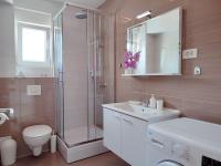 Kúpeľňa v ubytovaní Enelani Apartments