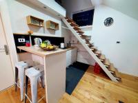 Kuchyňa alebo kuchynka v ubytovaní Loft Osijek