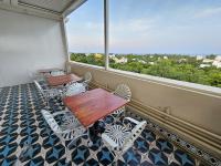 Balkón nebo terasa v ubytování Blissful Stay, LUX Suites & Tint of Mint - 1 BHK Apartment, 5min Beach, Auroville Pondicherry