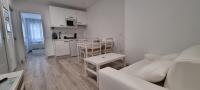 Kuchyň nebo kuchyňský kout v ubytování APARTAMENTOS TANEZ SANTURCE a