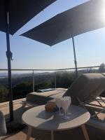 Balkón alebo terasa v ubytovaní Villa provençale Magnifique vue Golfe de St Tropez