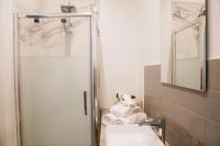 Rooms Garibaldiにあるバスルーム