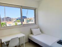 Postel nebo postele na pokoji v ubytování KYMA Apartments - Athens Acropolis 15
