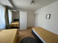 Posteľ alebo postele v izbe v ubytovaní APARTMAN SANDRA